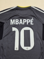 کیت دوم بچه گانه رئال مادرید 2026 (کیفیت داخلی)