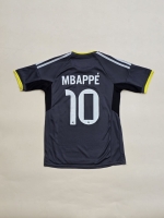 کیت دوم بچه گانه رئال مادرید 2026 (چاپ امباپه)